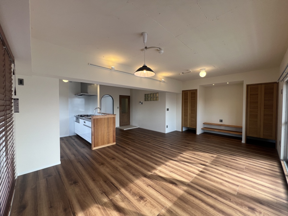 「削ぎ、つなぎ、ひらく。」間取りを、暮らしに合わせて描き直すリノベーション